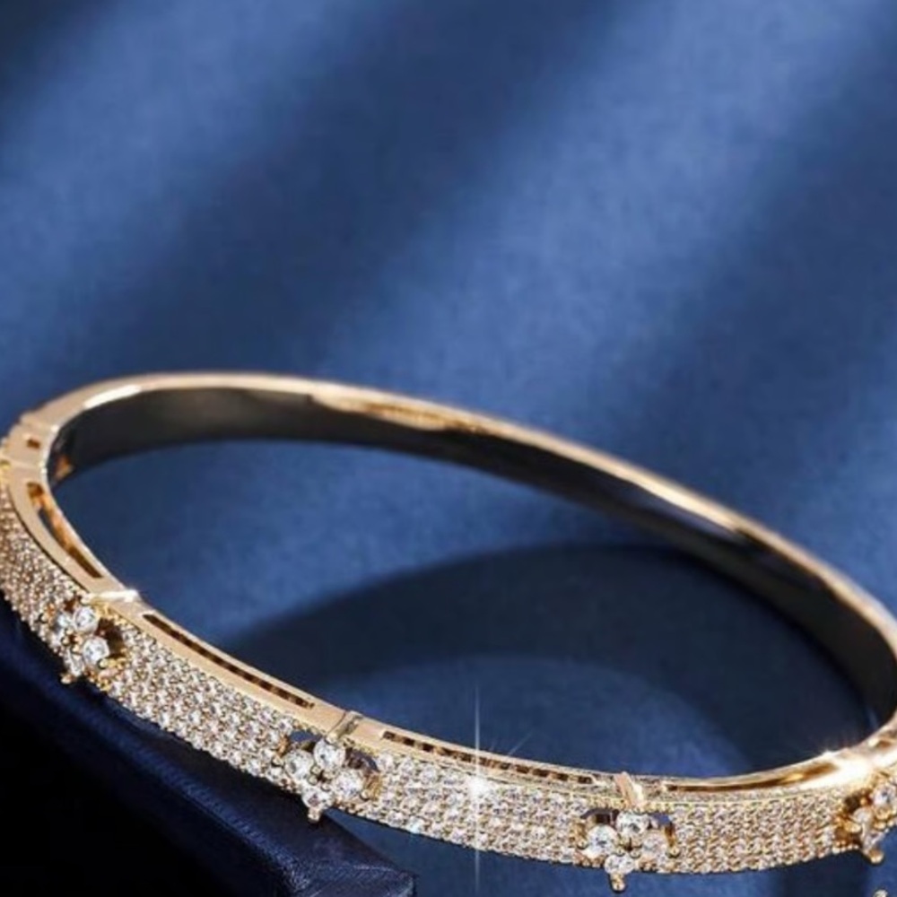 Saks Fifth Avenue Gold CZ Clover Bangle Bracelet